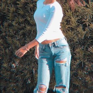 White long sleeve cropped shirt